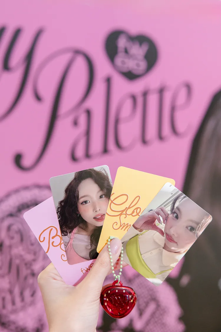 3/31前消費不限品項（刷具與內料除外）還能獲得草莓造型鑰匙扣，若入手 DIY 系列產品，還會附上娜璉小卡組。品牌提供