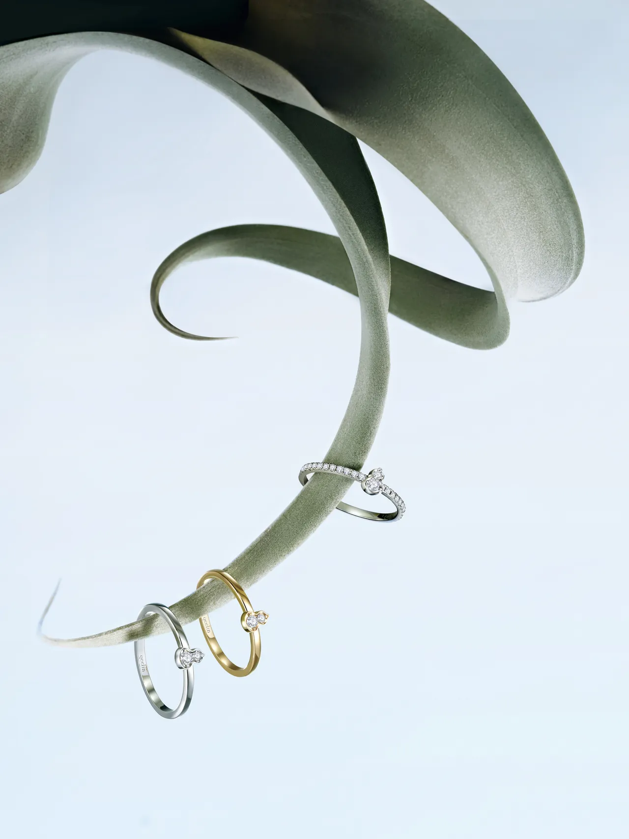 戒指無論單獨搭配或混搭都能展現個性。品牌提供