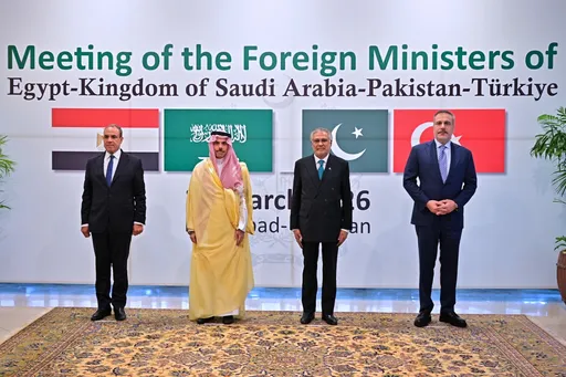 巴基斯坦稱主辦美伊會談　伊朗警告將美地面部隊燒成灰