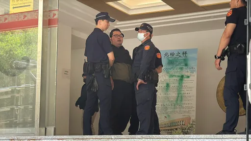 「抗議魔人」田山盛國騎車衝法務部、北檢潑「綠漆」　涉犯這2罪起訴