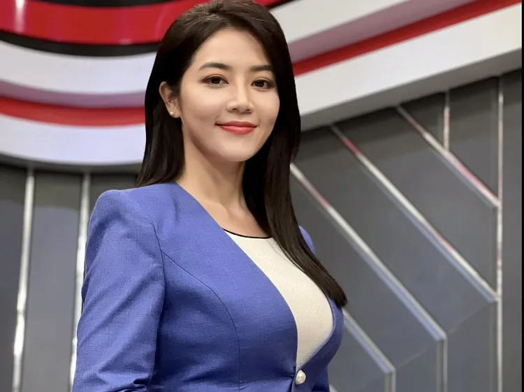 劉方慈分享雨後花盆長菇的情形。翻攝自劉方慈臉書