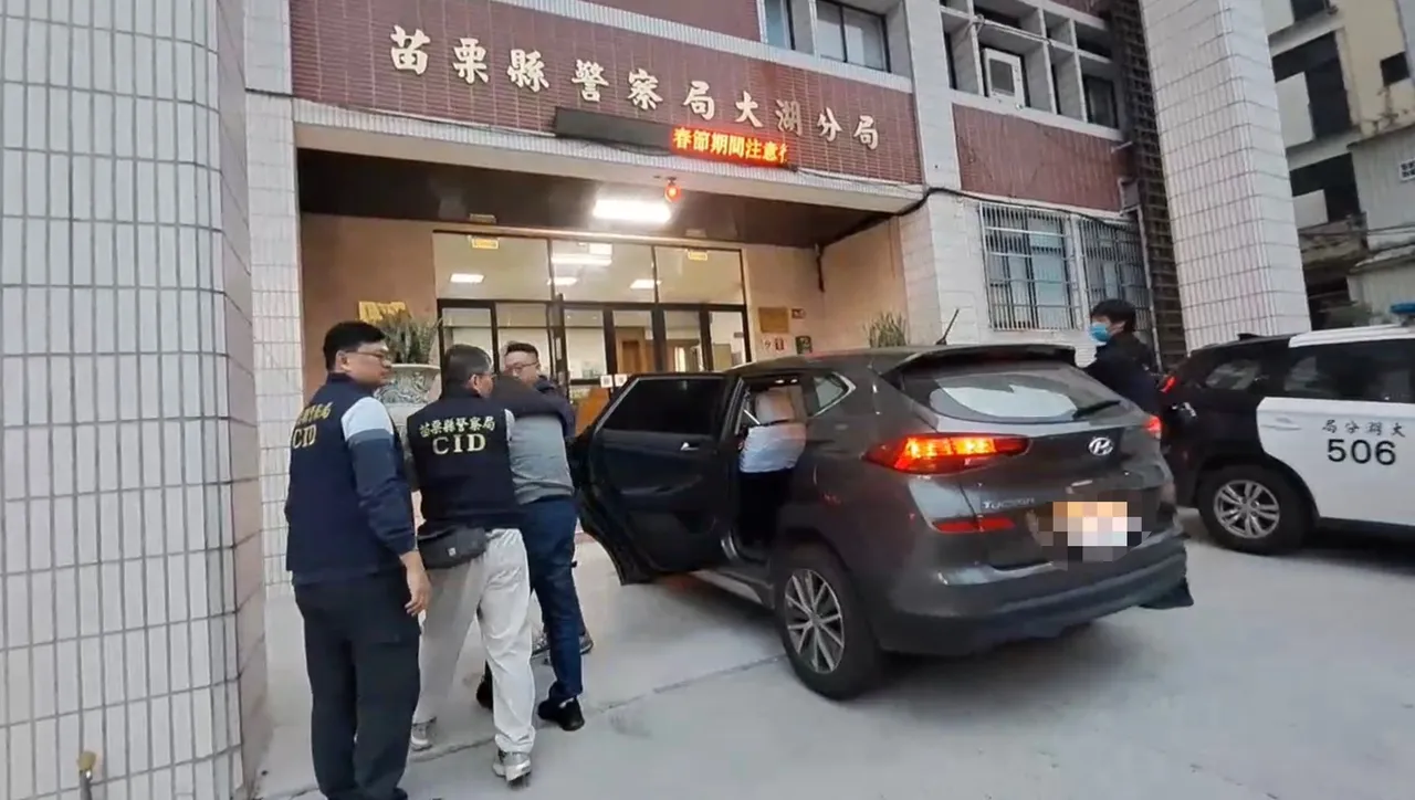 葉姓草莓盤商收了貨不付貨款，遭警方拘提到案。民眾提供