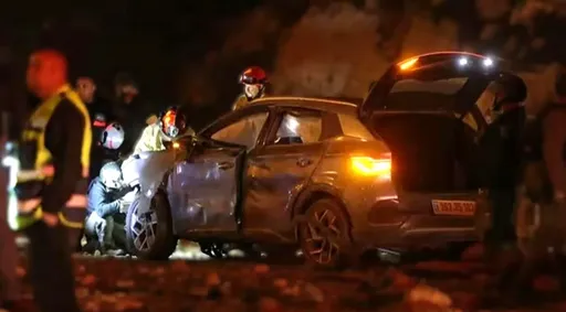 真「軍規」電動車？　被飛彈炸成這樣還正常運作