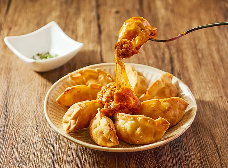 新品「義式肉醬起司炸水餃」。三商炸雞提供