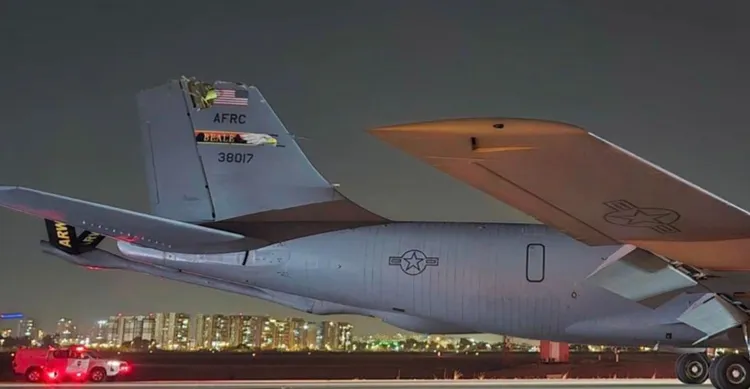 美國另一起加油機事故中，一架加油機的尾翼受損，另一架則墜毀。翻攝X@theUSIranwar