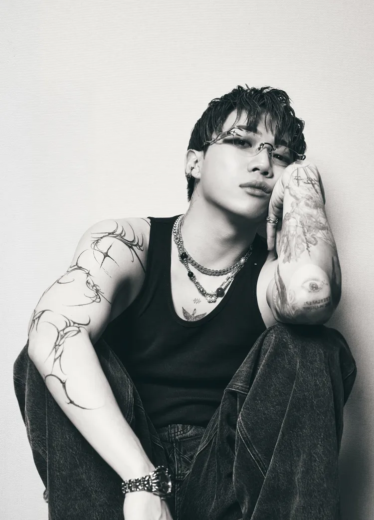 ØZI以融合R&B與嘻哈的音樂風格登台演出，預計帶來經典作品與全新單曲首演。海尼根提供