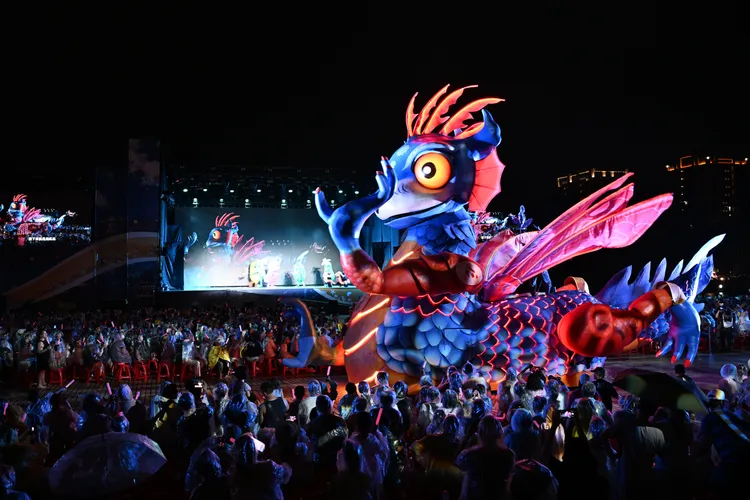 「雨馬」與去年推出的「燈怪」全國首次同台亮相。嘉義縣政府提供