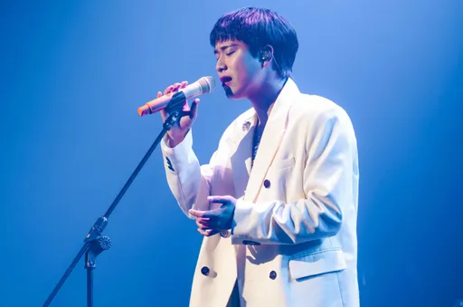 李茂珍為台式泡麵「跟ChatGPT開會」！見玫瑰燈海萌問：怎麼有這個？