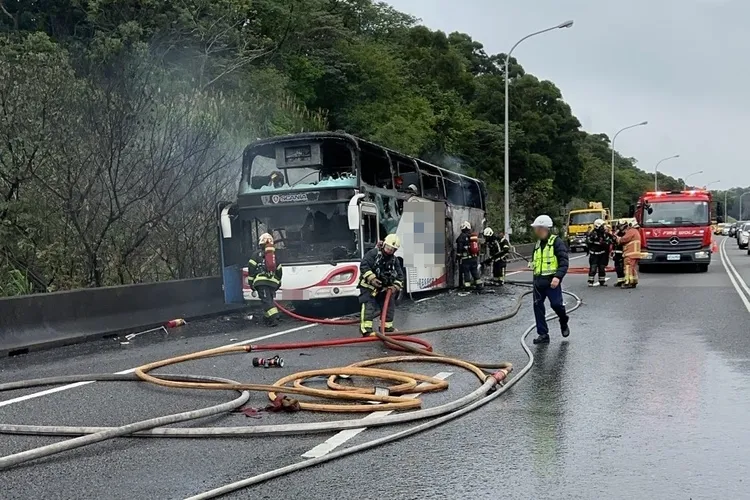 火勢撲滅。國道警方提供