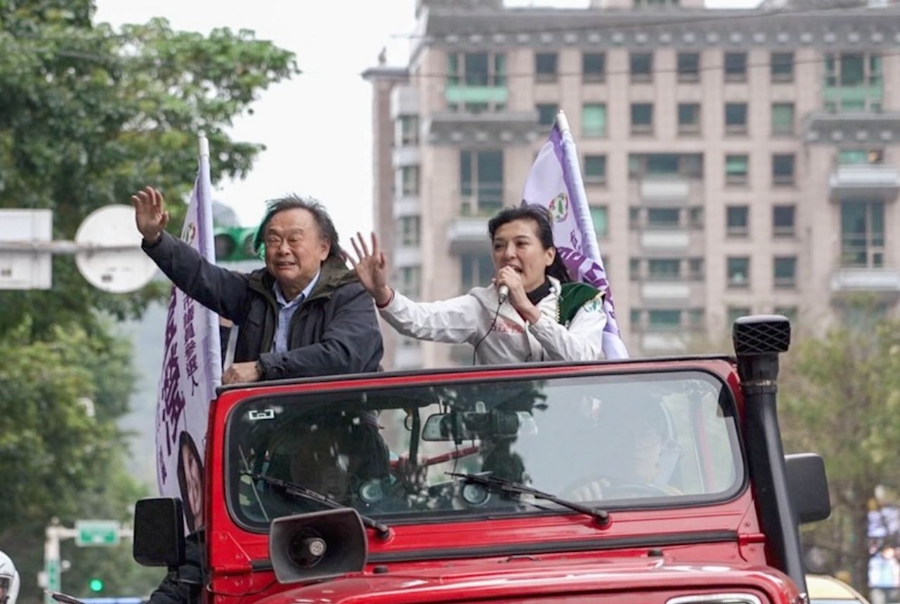 母雞落漆? 王世堅2子弟兵落馬! 她分析:這叫「吸票黑洞」