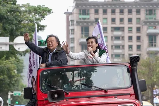 母雞落漆？ 王世堅2子弟兵落馬！　她分析：這叫「吸票黑洞」