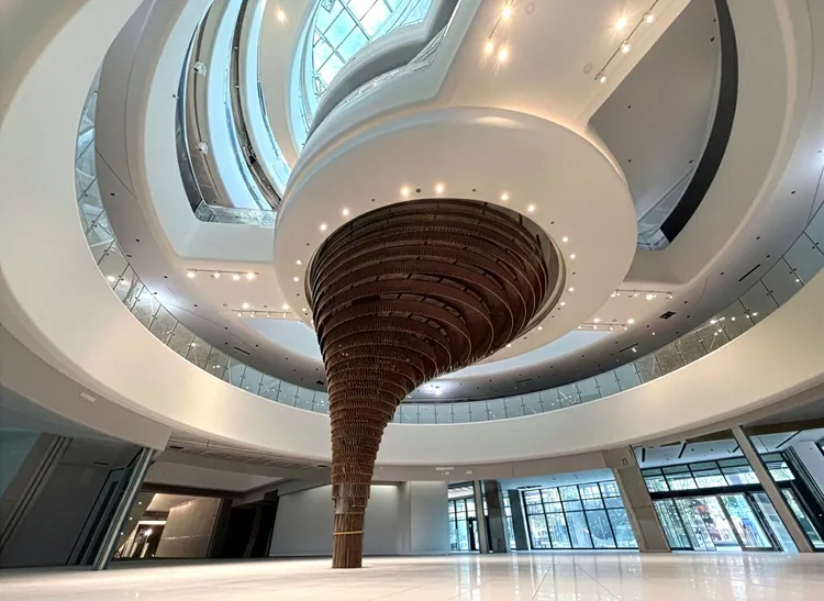 漢神洲際購物廣場室內照。漢神提供