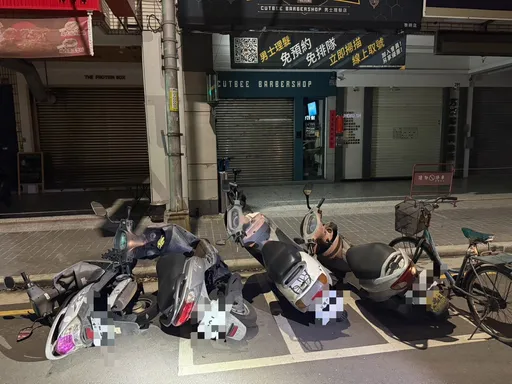 台中醉男深夜沿路推倒機車　38輛汽機車遭殃！酒醒竟稱全忘了