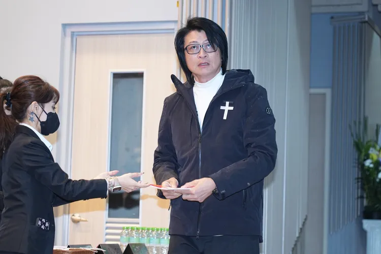 游鴻明到場送別摯友。彭欣偉攝