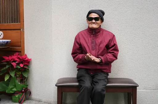 養身館店長曝24年暖心合約闢謠「消費李炳輝」　網友譏諷開水小姐：坐等抱歉