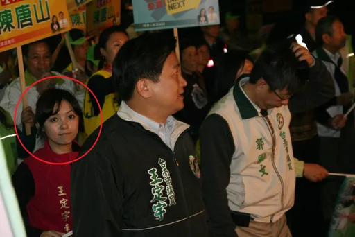 王定宇前妻「不哭不哭…」藏貓膩　沾腥顏若芳才PO過！心碎2次