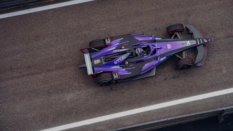 保時捷廠隊與客戶車隊整體表現穩定，本場共有五部搭載Porsche動力系統的賽車擠進前十名，展現動力系統競爭力。原廠照片