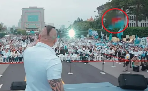 館長凱道影片傳抖音「國旗竟打馬」　黃國昌：他愛中華民國