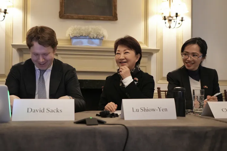 盧秀燕受邀訪問美國最具影響力的智庫「外交關係協會」（Council on Foreign Relations, CFR）紐約總部，與智庫學者互動熱絡。台中市政府官網