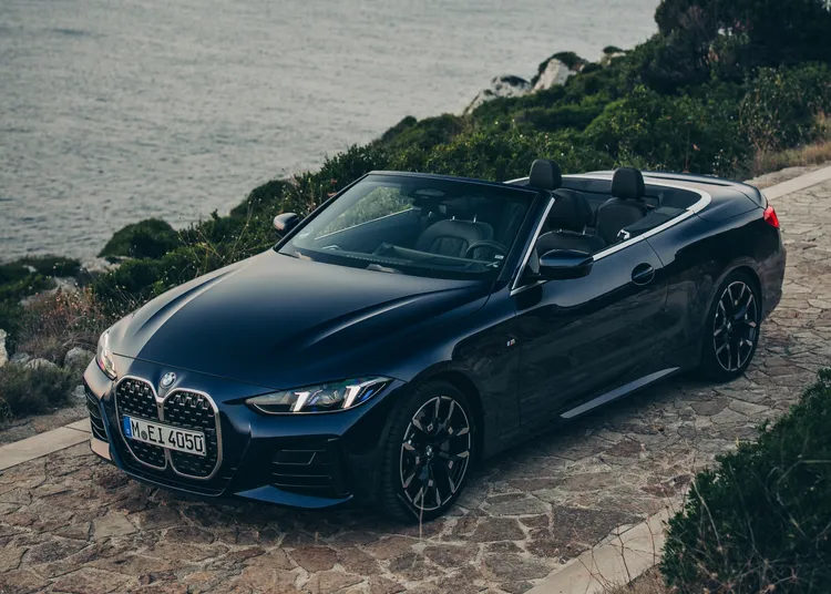 全新年式BMW 430i xDrive Convertible M Sport敞篷跑車，首次導入同級唯一的xDrive智慧型可變四輪傳動系統。業者提供