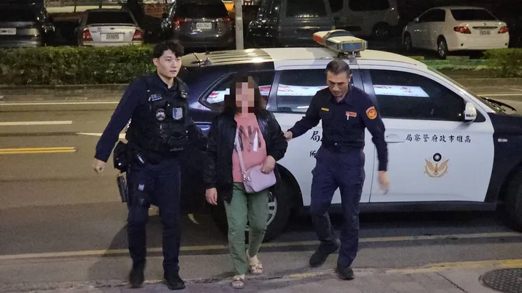 警方查緝68歲姊姊黃女到案。翻攝畫面