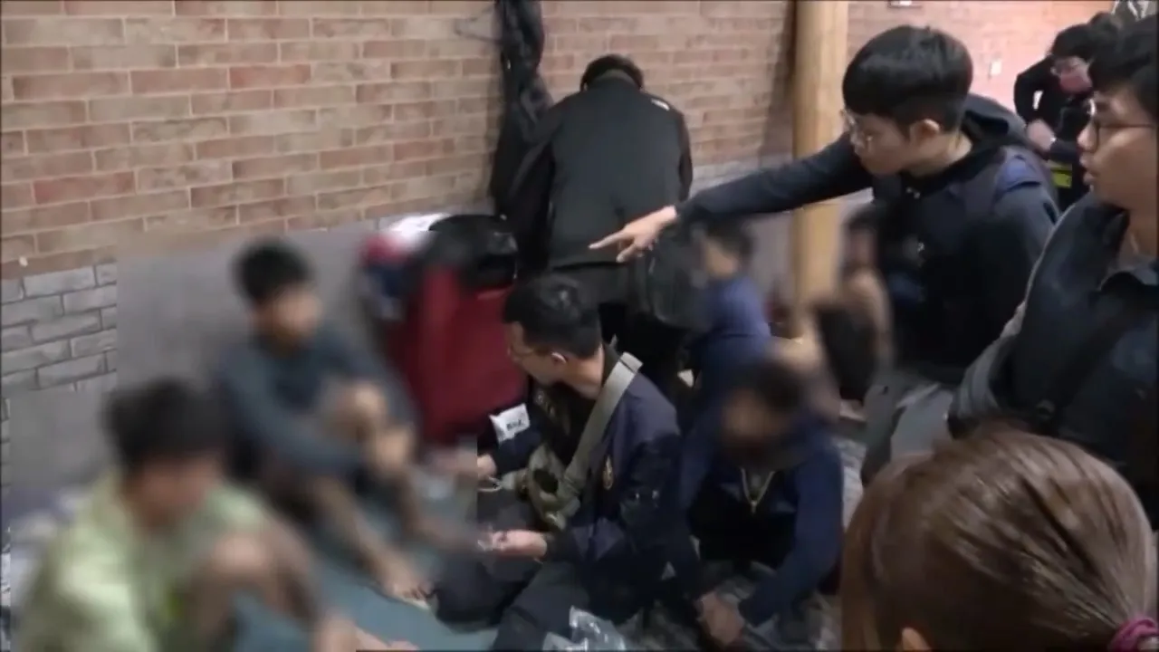 警方逮捕阮嫌及其他失聯移工。民眾提供