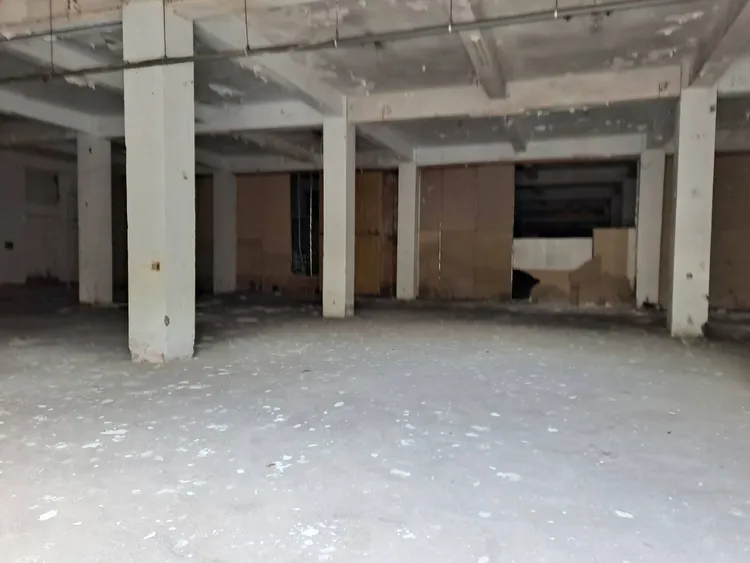 一間位在中和路上的停業工廠，今天突然傳出氨氣外洩。翻攝照片