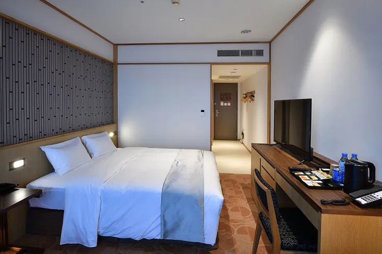 優雅啟程雙人套票安排入住「格拉斯麗台北飯店」，可提前至12點入住，從容準備迎接演唱會之夜。業者提供