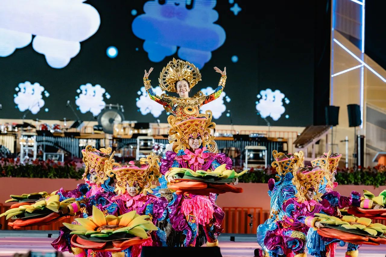 台灣燈會主燈區開幕表演。光光署提供