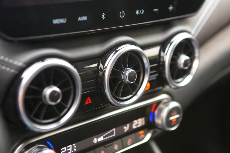 車內處處可見細膩的質感與設計呈現。林浩昇攝
