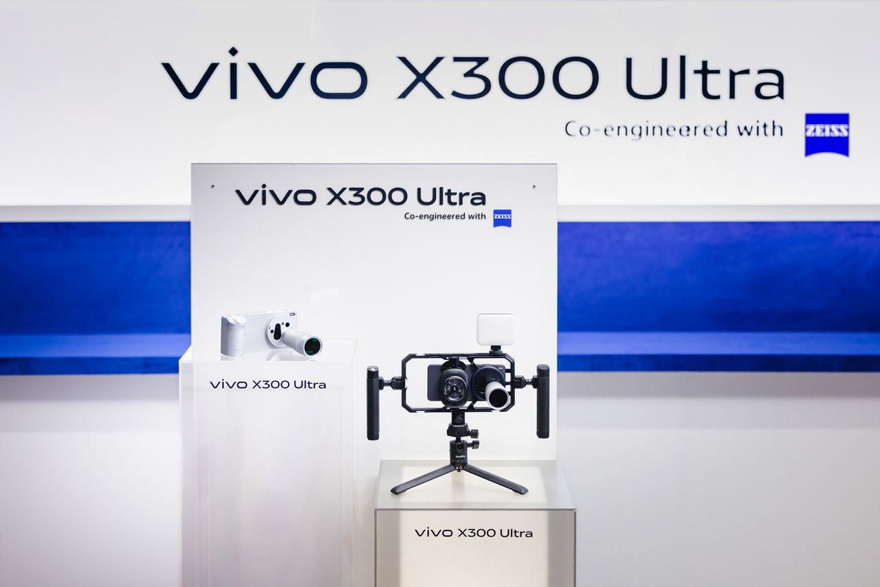 vivo X300 Ultra亮相 400mm超長焦挑戰手機光學極限