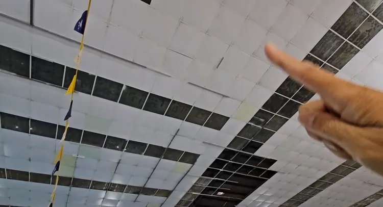 業者目前暫停營業，全面進行整修。民眾提供