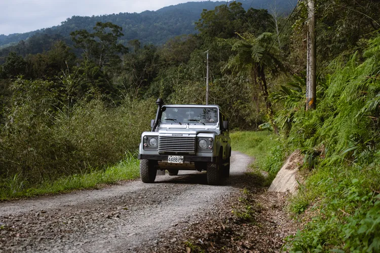 這輛帶隊的老Defender，已在不老部落擔任遊客接駁超過20年光景。JLR提供