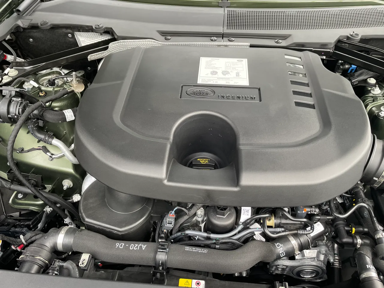 這具3.0升柴油六缸動力可輸出350匹最大馬力，並擁有71.4kgm的豐沛扭力，並搭配8速手自排變速箱，0-100km/h加速6.4秒即可完成。林浩昇攝