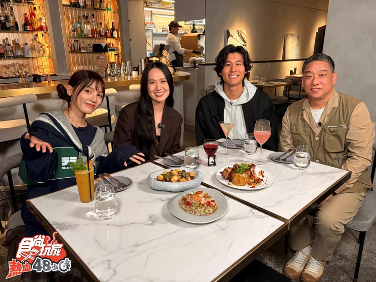 食尚玩家熱血48小時開箱評比雙北爆紅小店，走訪孫盛希經營的餐酒館（圖左起）朵拉、孫盛希、風田、阿龐。TVBS提供