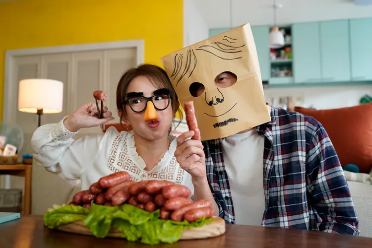 《何百芮的地獄毒白》改編自初代網紅「宅女小紅」的真實人生。文策院提供