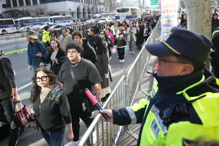 現場出動1.5萬警力。美聯社