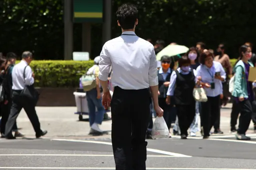 年後轉職潮！網友哀嚎「職缺沒動靜」　專家曝真相：高峰還沒到