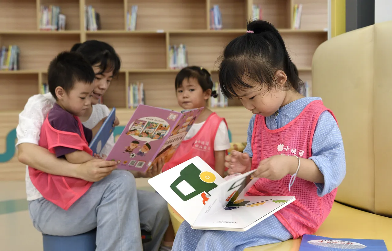 特教孩子只要情緒升高或行為失控，老師就必須立即介入。資料照