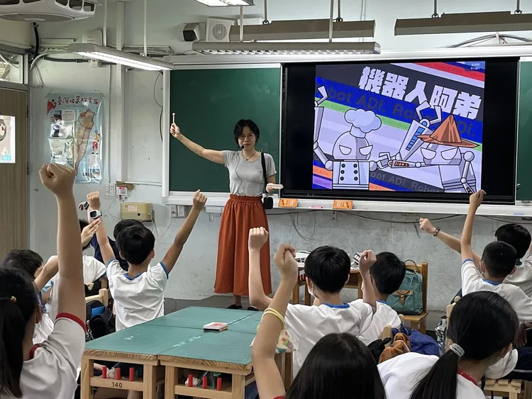 延長照護班往往將特殊需求幼兒與一般幼兒全部混在同一班。資料照