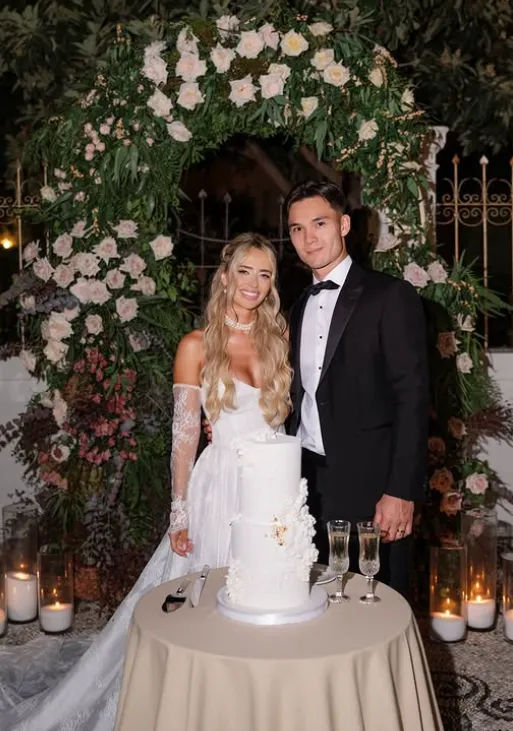 費仔與老婆十分登對。翻攝hannafairchi IG