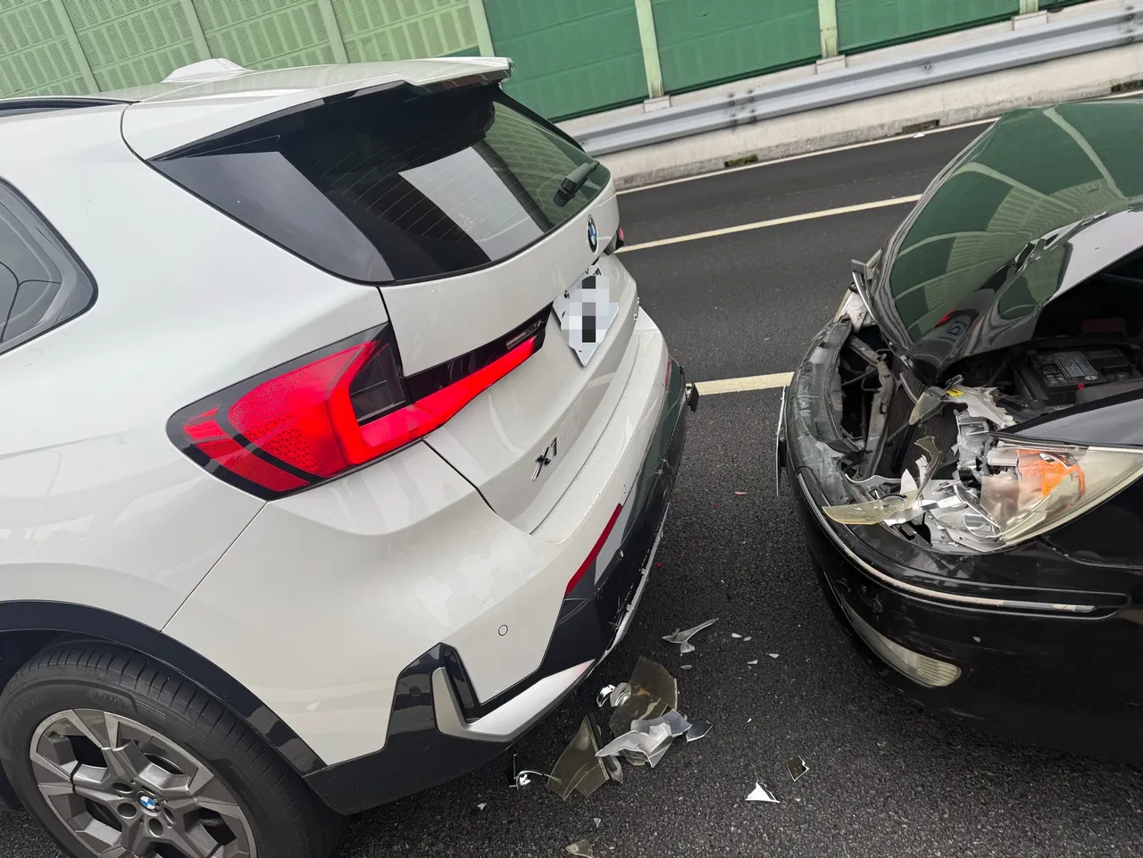 徐千京遭後方車追撞。民視提供