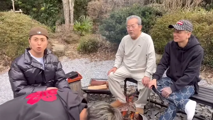 田中聖（右起）和爸爸、弟弟田中彪和樂融融。翻攝HyogaTanaka YT