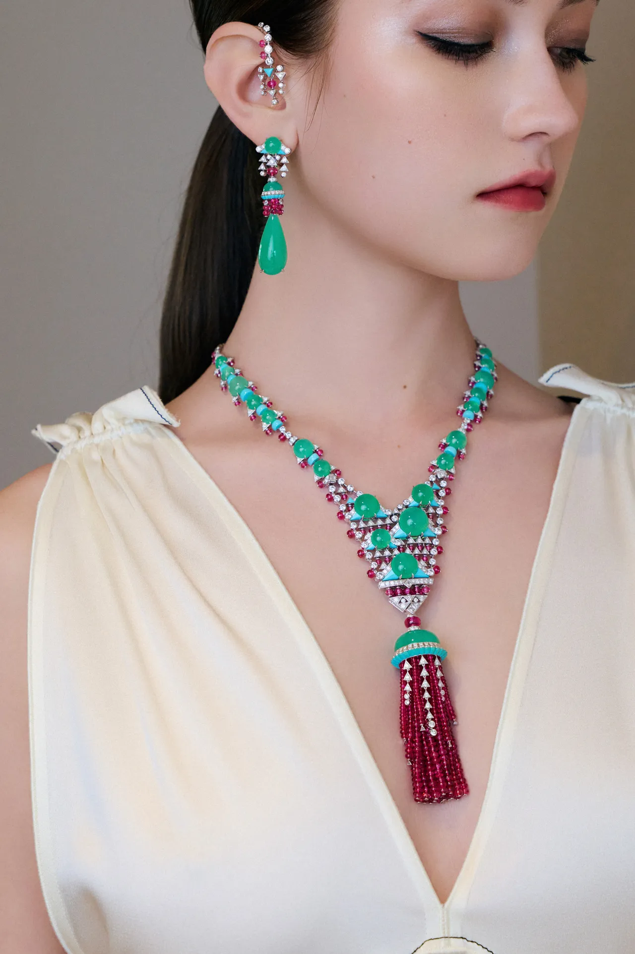 卡地亞EN ÉQUILIBRE頂級珠寶系列ONDORA項鍊。品牌提供