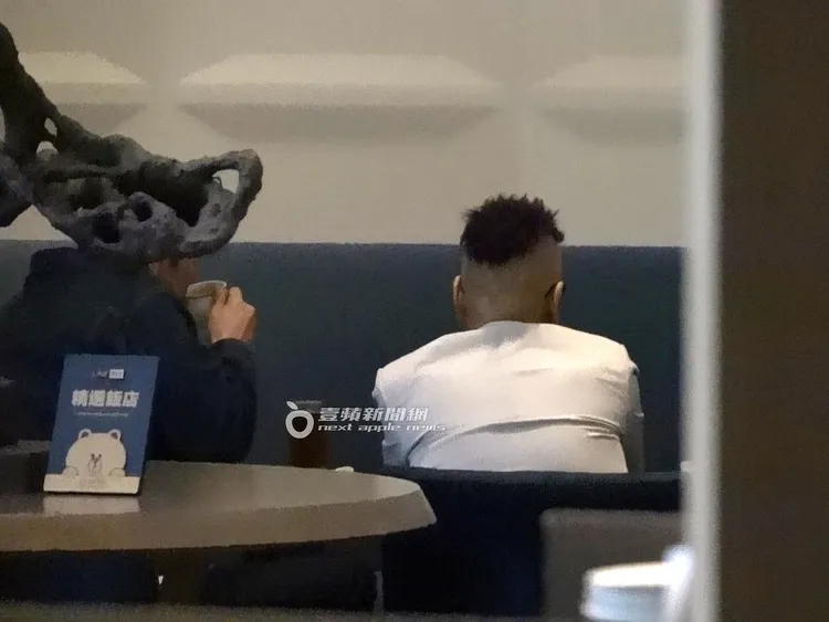 沈玉琳在萬豪酒店用餐談工作。特勤中心攝