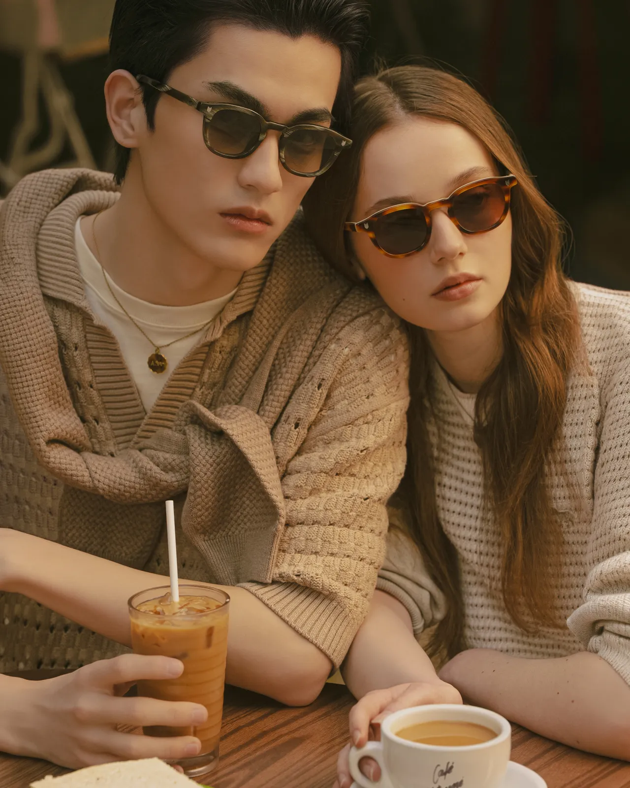 限量膠囊系列主打建築感線條與講究材質選用。品牌提供