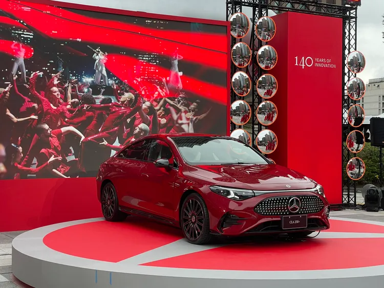 純電車型支援最高320 kW直流快充，約10分鐘可補充約325公里續航，強化日常使用便利性。林浩昇攝