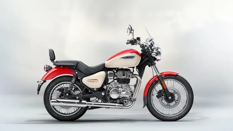 Meteor 350 Aurora Red極光紅。業者提供