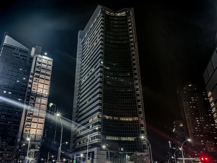 和逸飯店．高雄中山館響應國際關燈日。國泰飯店觀光事業提供