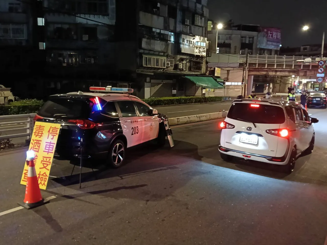 新北今年初取締酒（毒）駕988件，較去年同期350件增加638件，成長約182%；其中10年內累犯2次以上共73件。翻攝畫面